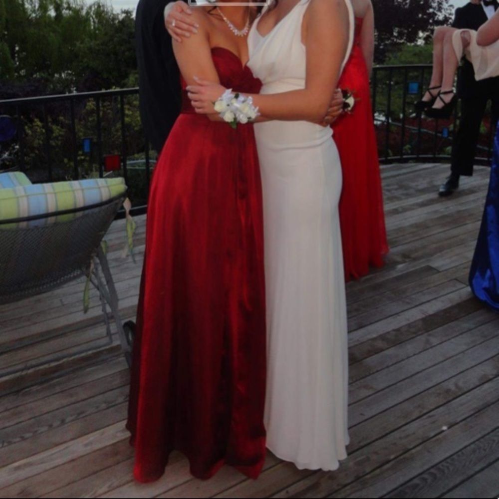 Maroon Wine Strapless Sweetheart Prom Dress
